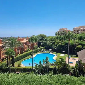 Apartamento Benatalaya,heated Pool,saunas,gym, Estepona